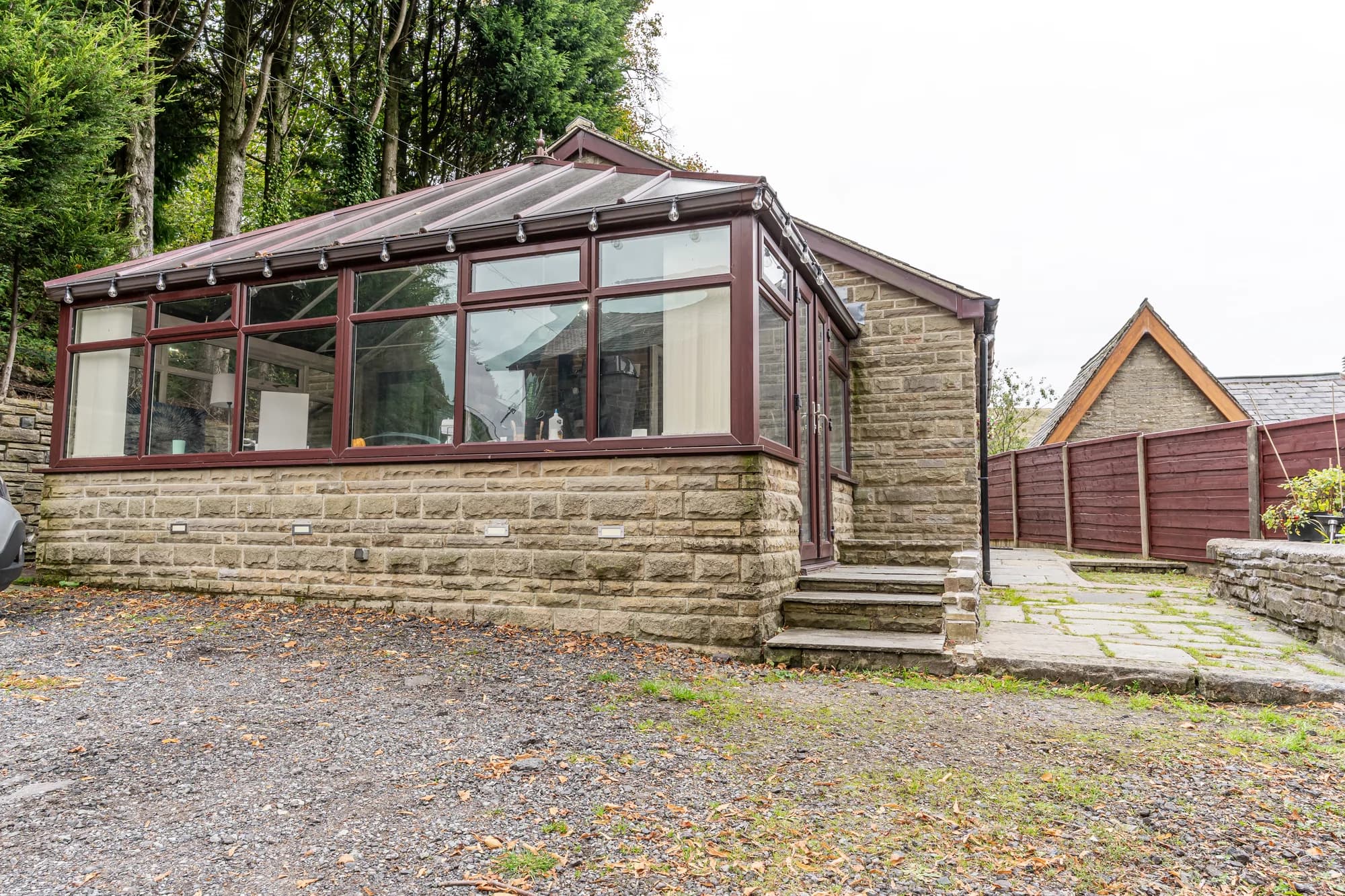 Therapeutic solo care in a peaceful residential setting